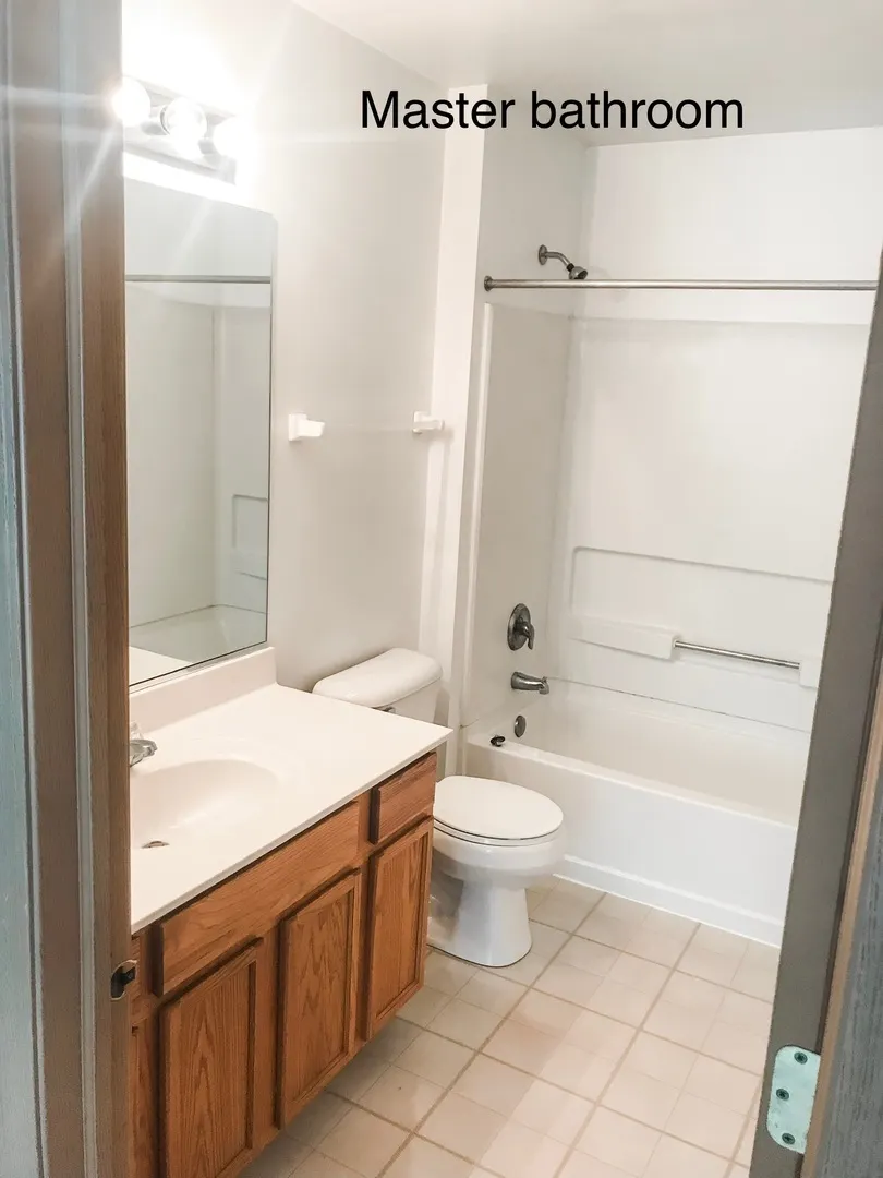 1131 Silverstone Drive 1131 IL