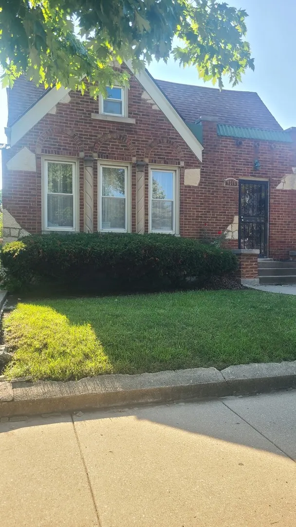 9316 S May Street IL