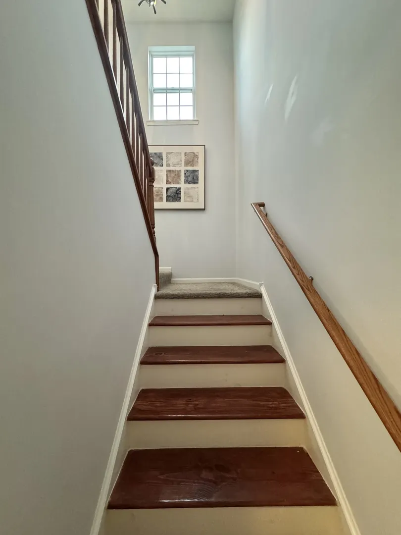 17 E Willow Road 17 IL