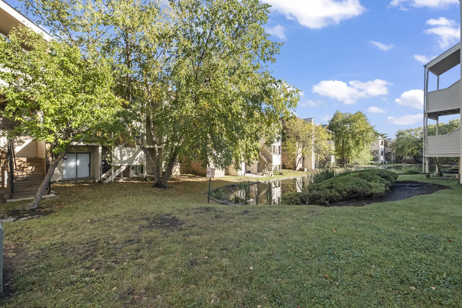 201 N Waters Edge Drive 302 IL