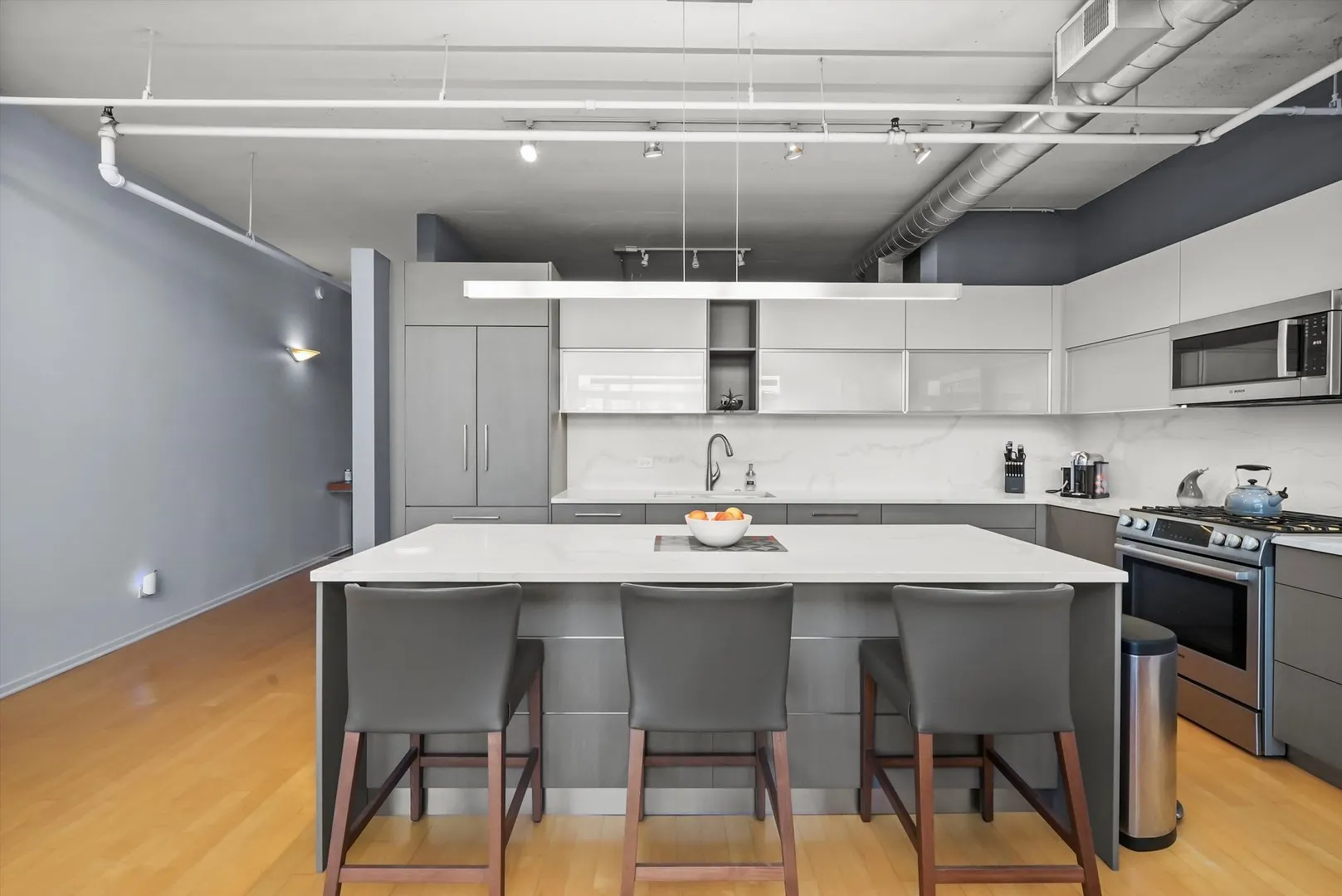 1530 S State Street 1004 IL