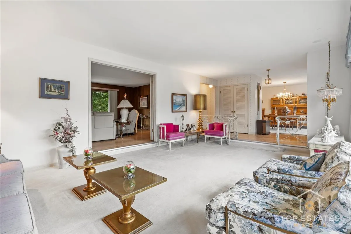 980 Apple Creek Lane IL