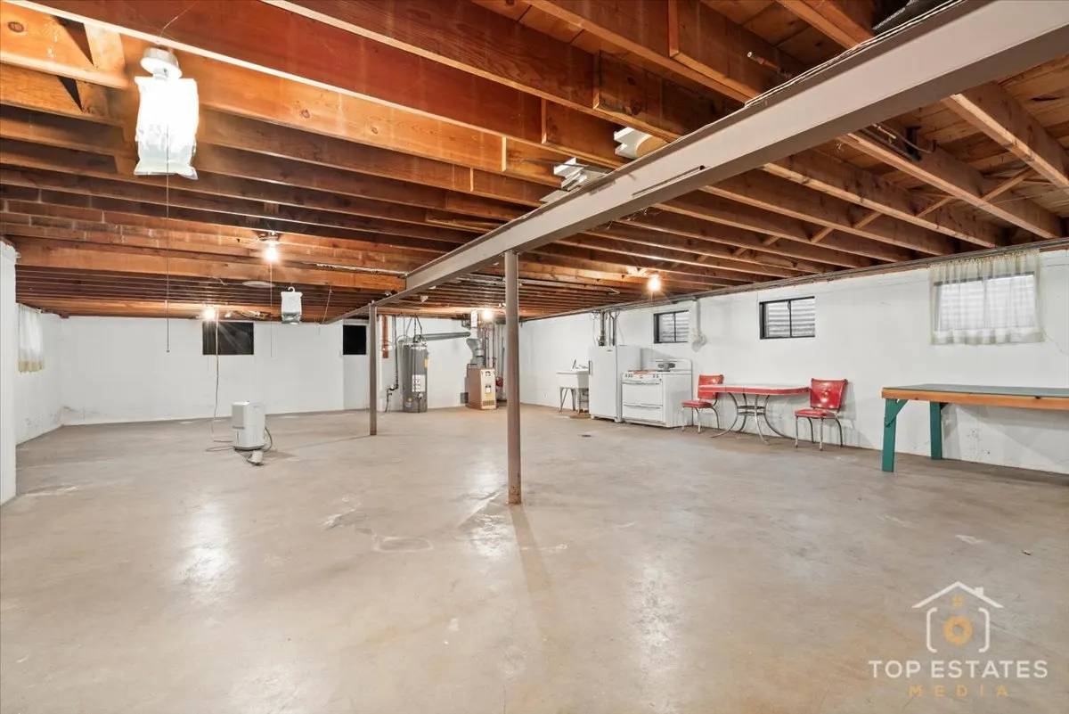 980 Apple Creek Lane IL