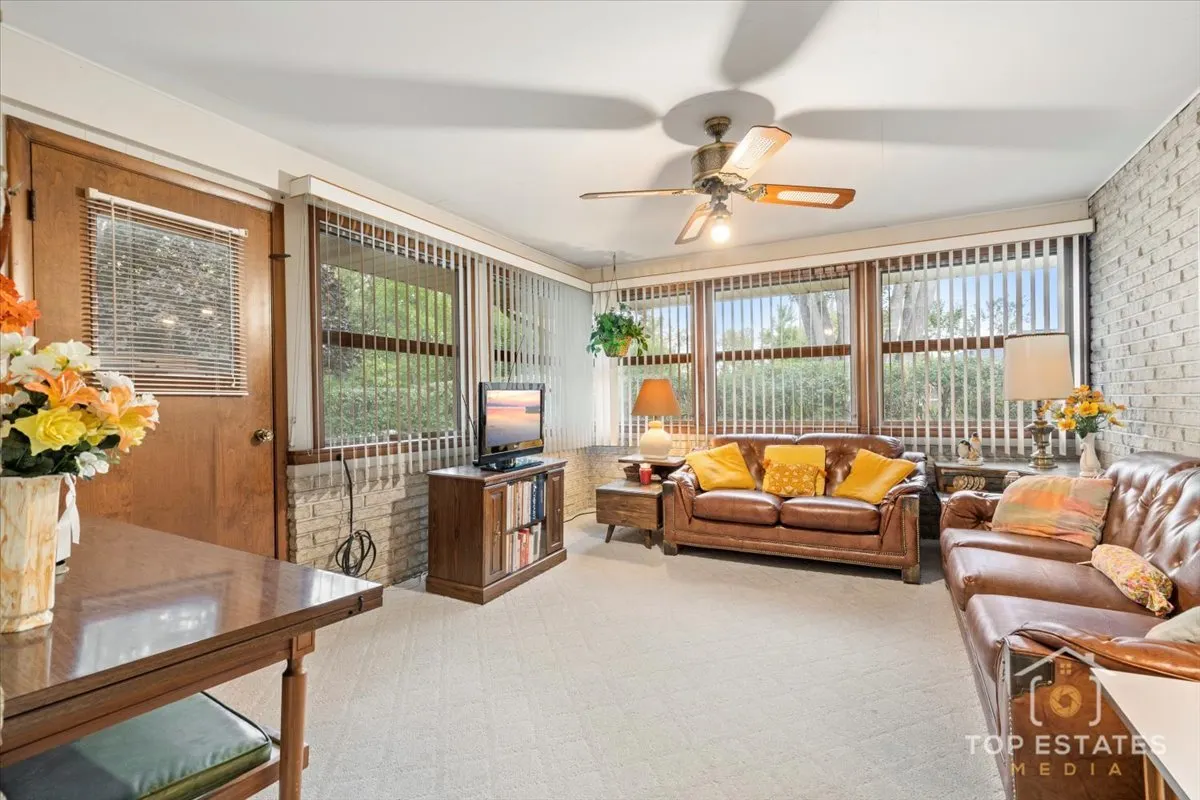 980 Apple Creek Lane IL
