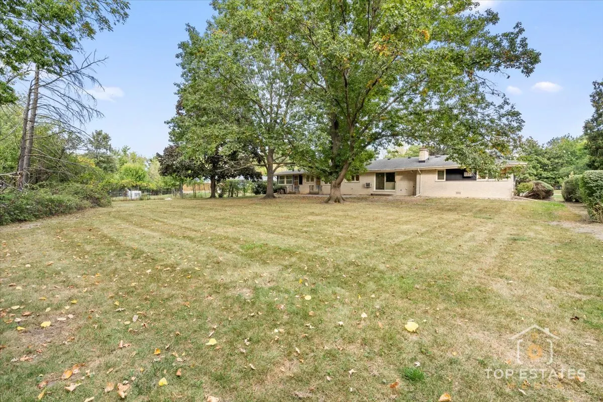980 Apple Creek Lane IL