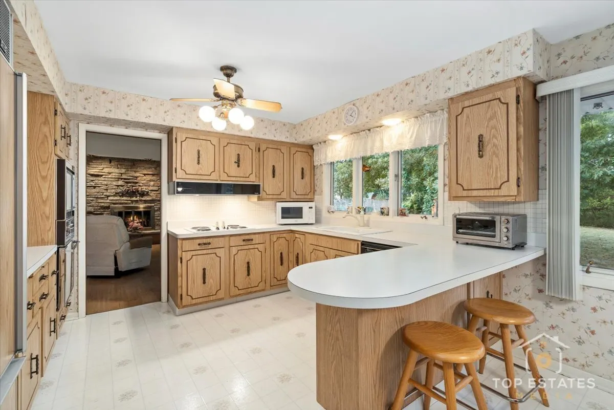 980 Apple Creek Lane IL