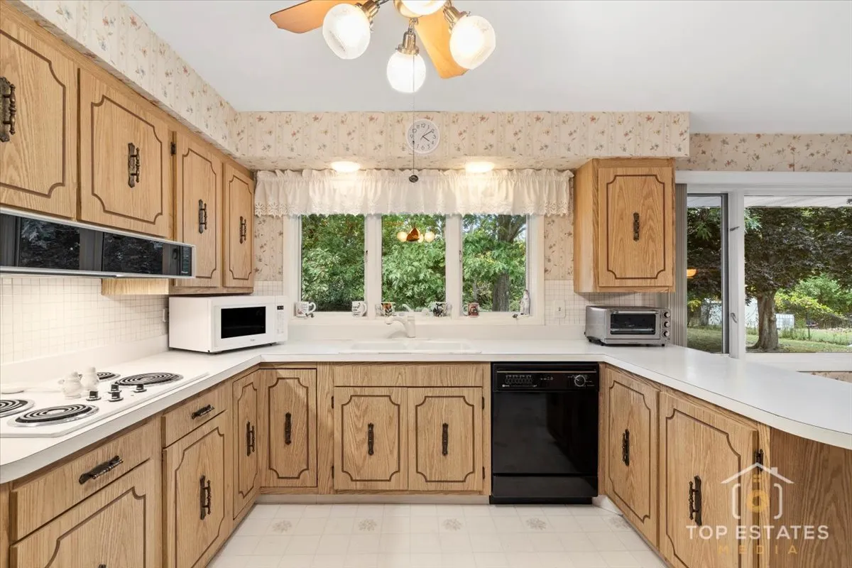 980 Apple Creek Lane IL