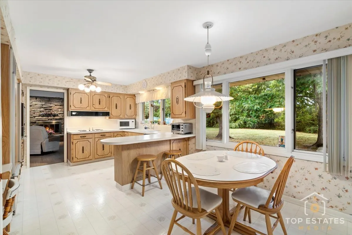 980 Apple Creek Lane IL