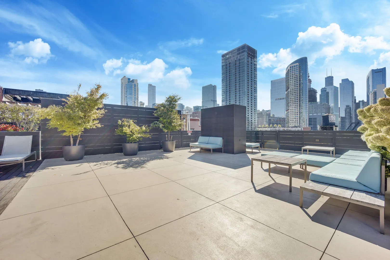 411 W ONTARIO Street 426 IL