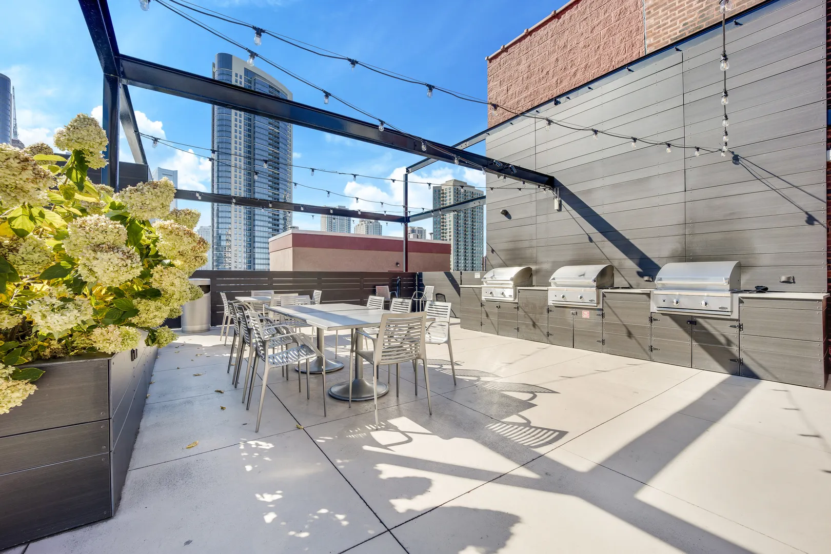 411 W ONTARIO Street 426 IL