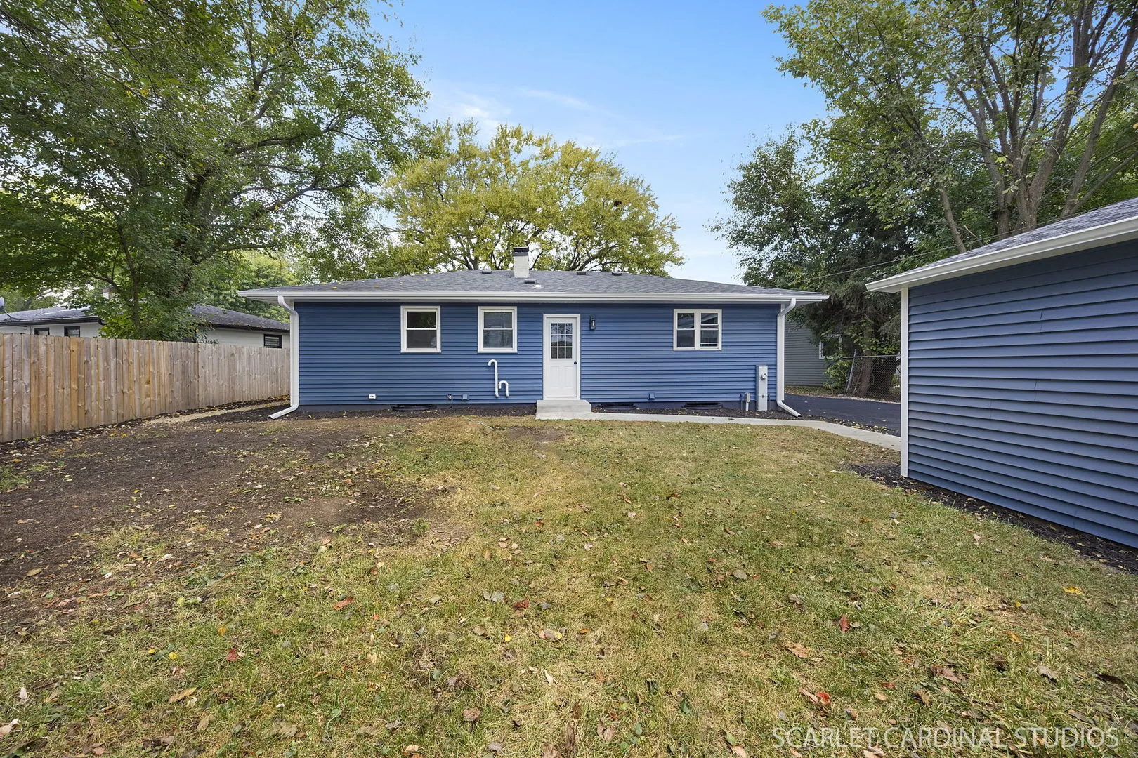701 W Charles Street IL