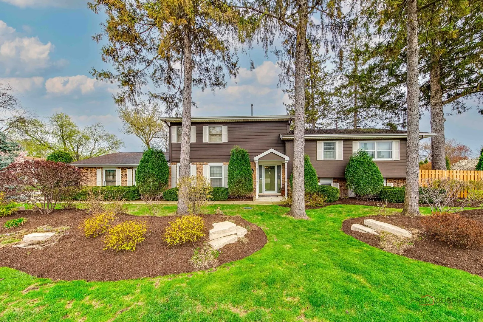 1137 Pine Tree Lane IL