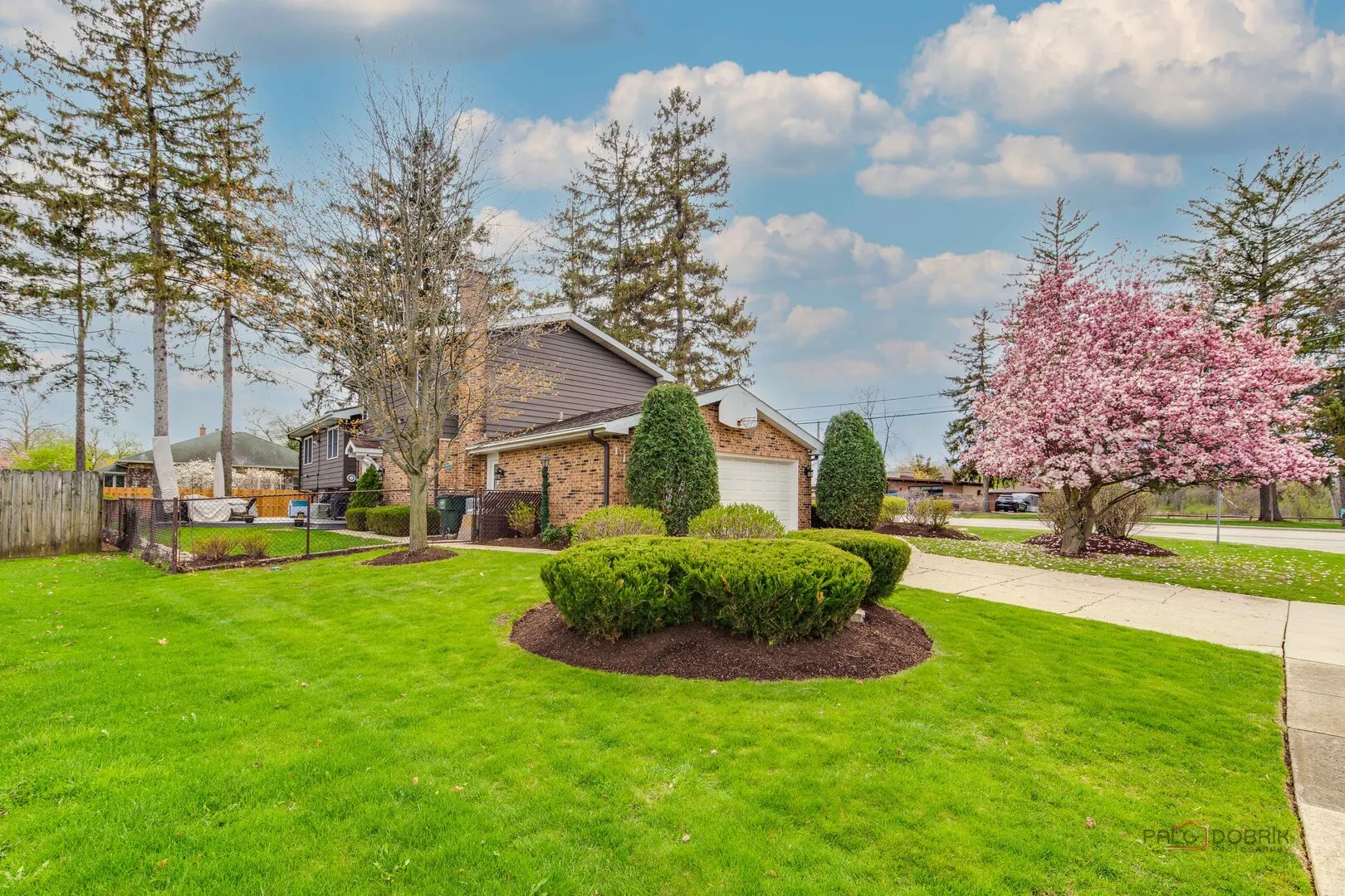 1137 Pine Tree Lane IL