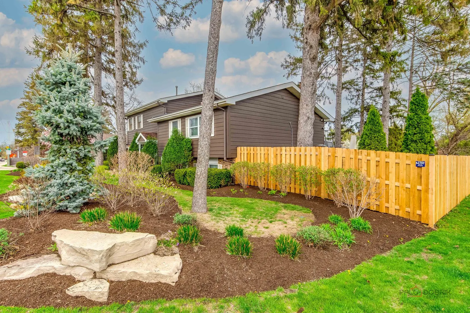 1137 Pine Tree Lane IL