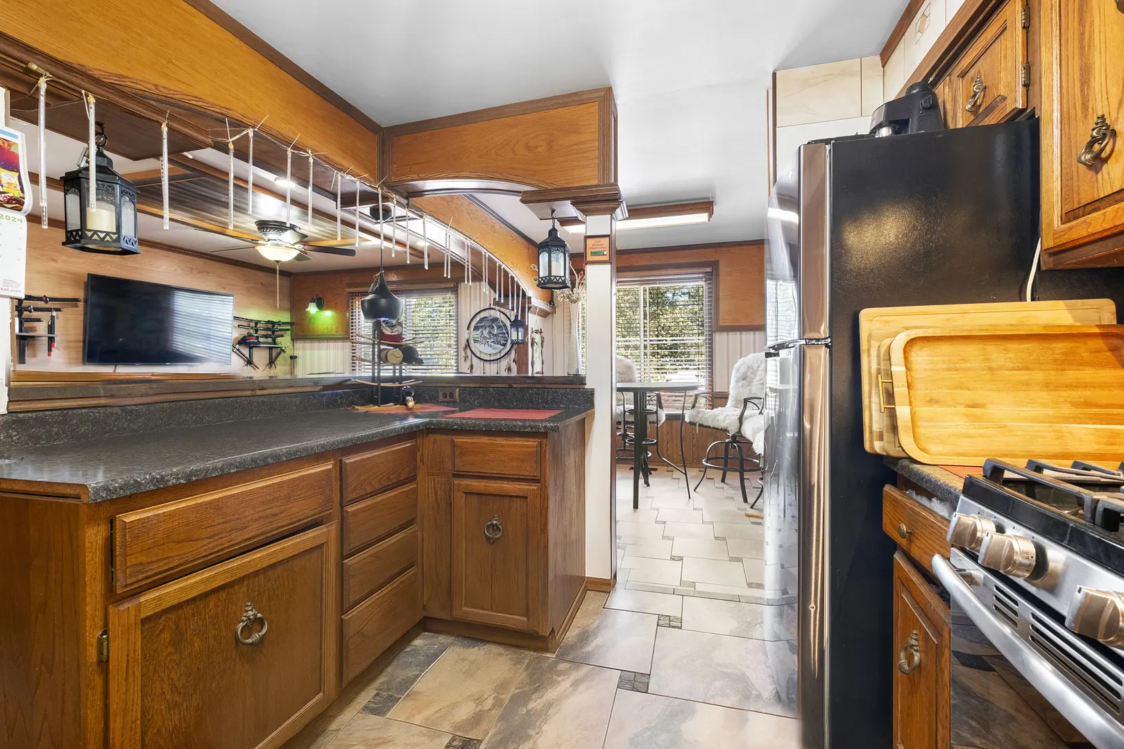 545 Old Stone Road IL