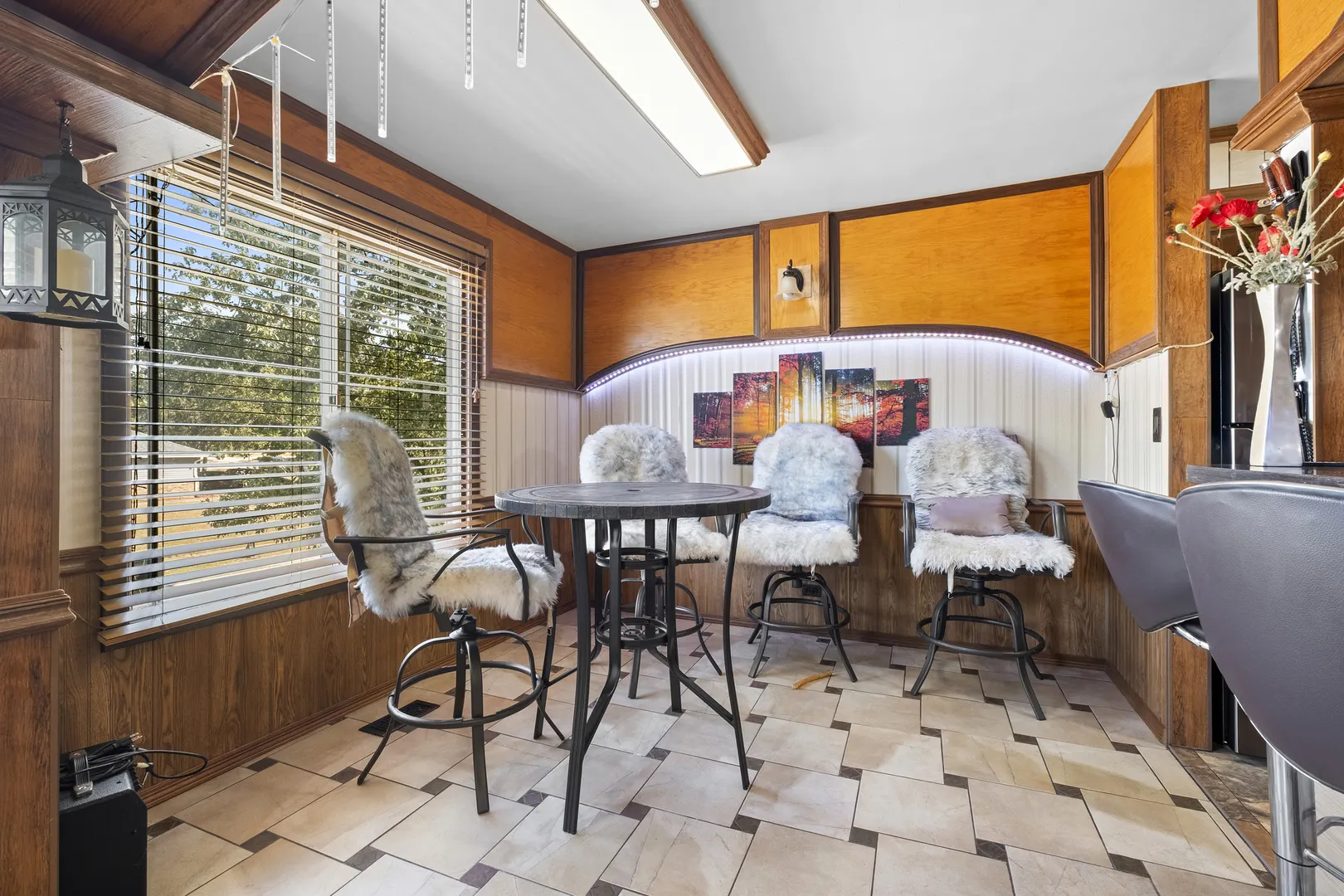 545 Old Stone Road IL