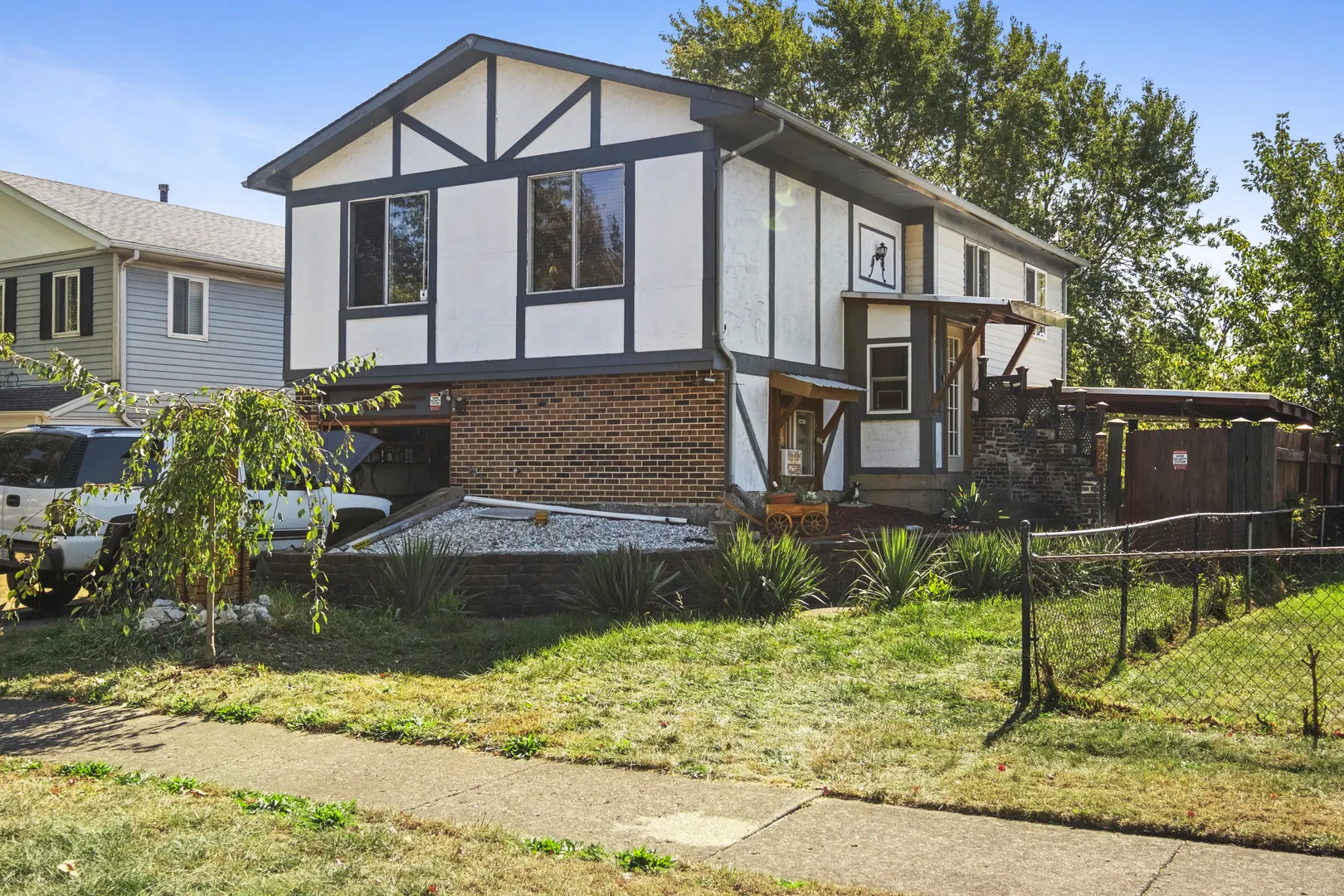 545 Old Stone Road IL