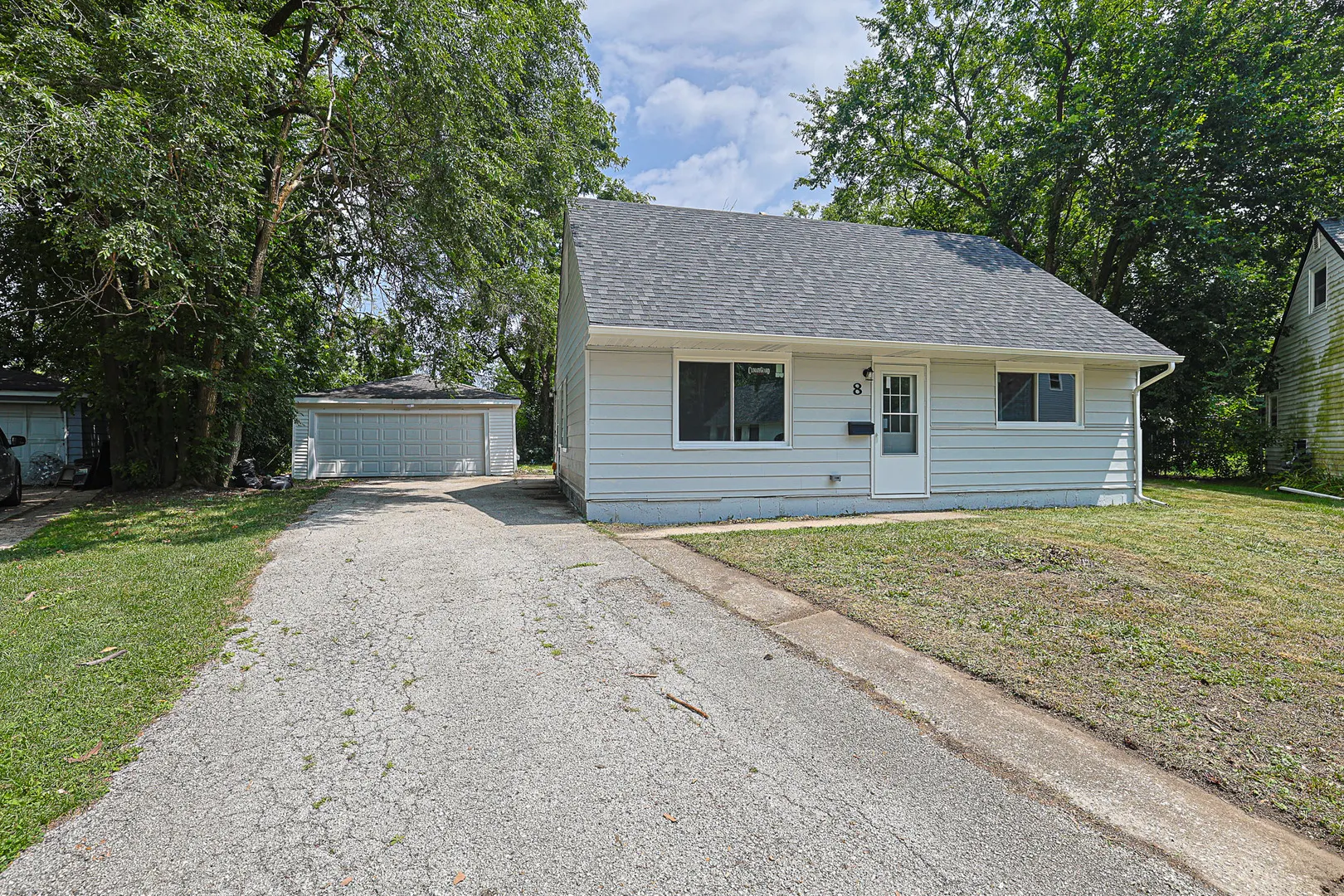 8 ALLEGHENY Court IL