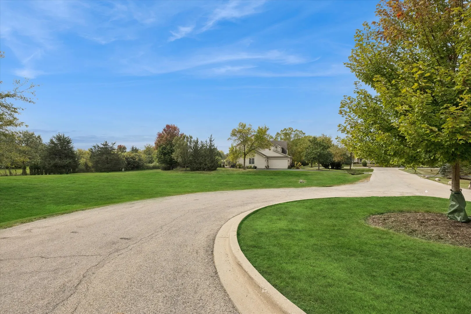 9060 Edinburgh Court IL