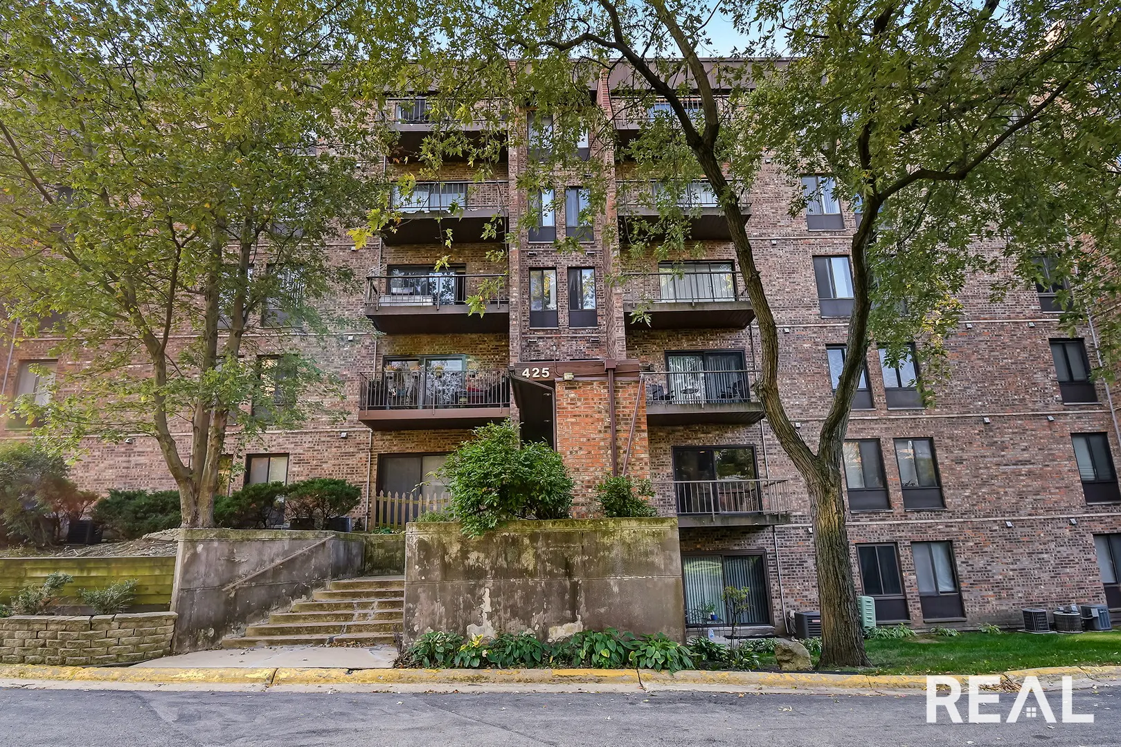 425 Walnut Creek Lane 1603 IL