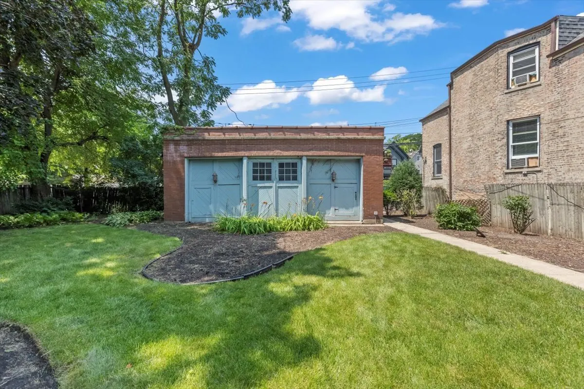 1918 N Humboldt Boulevard IL