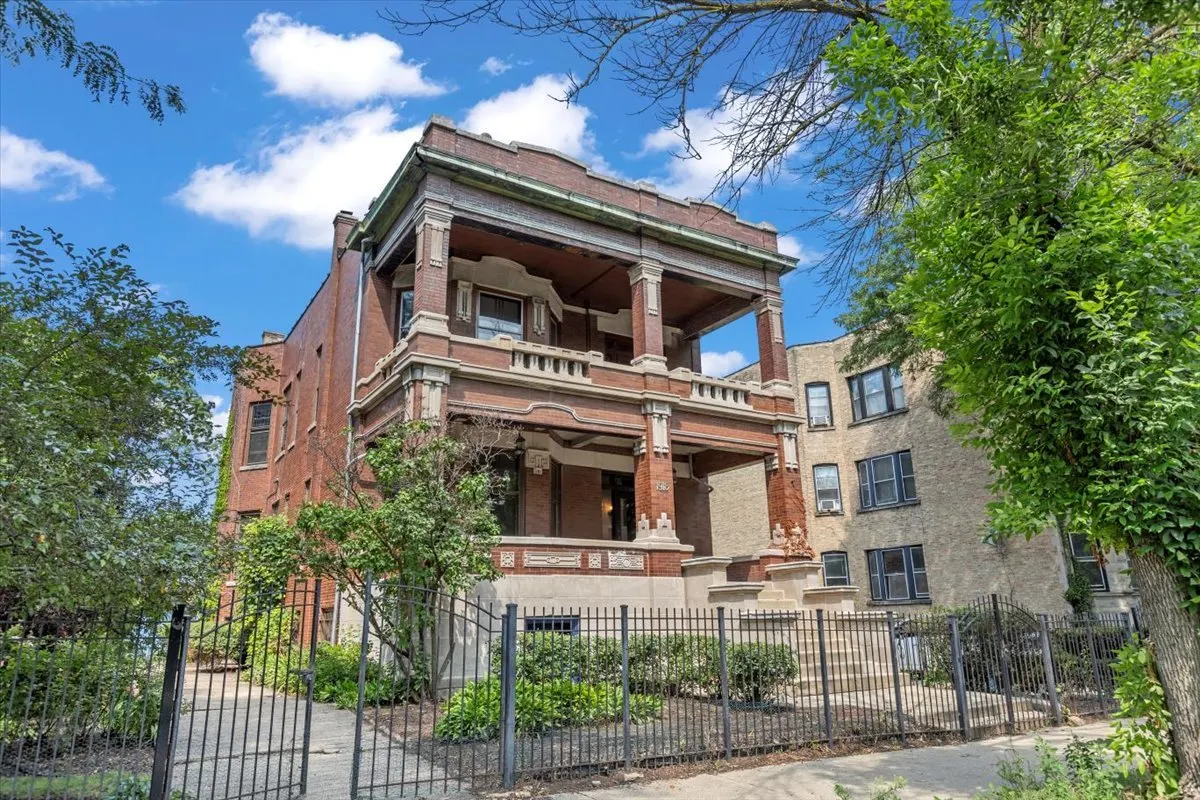 1918 N Humboldt Boulevard IL