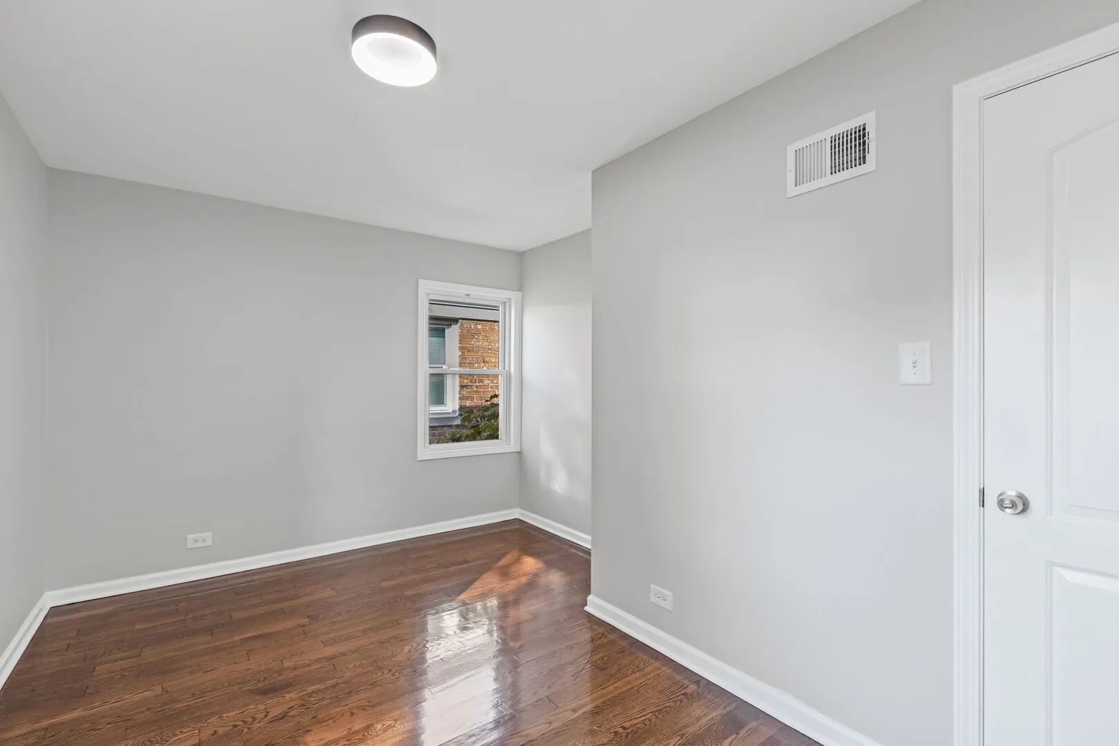 10106 S VERNON Avenue IL