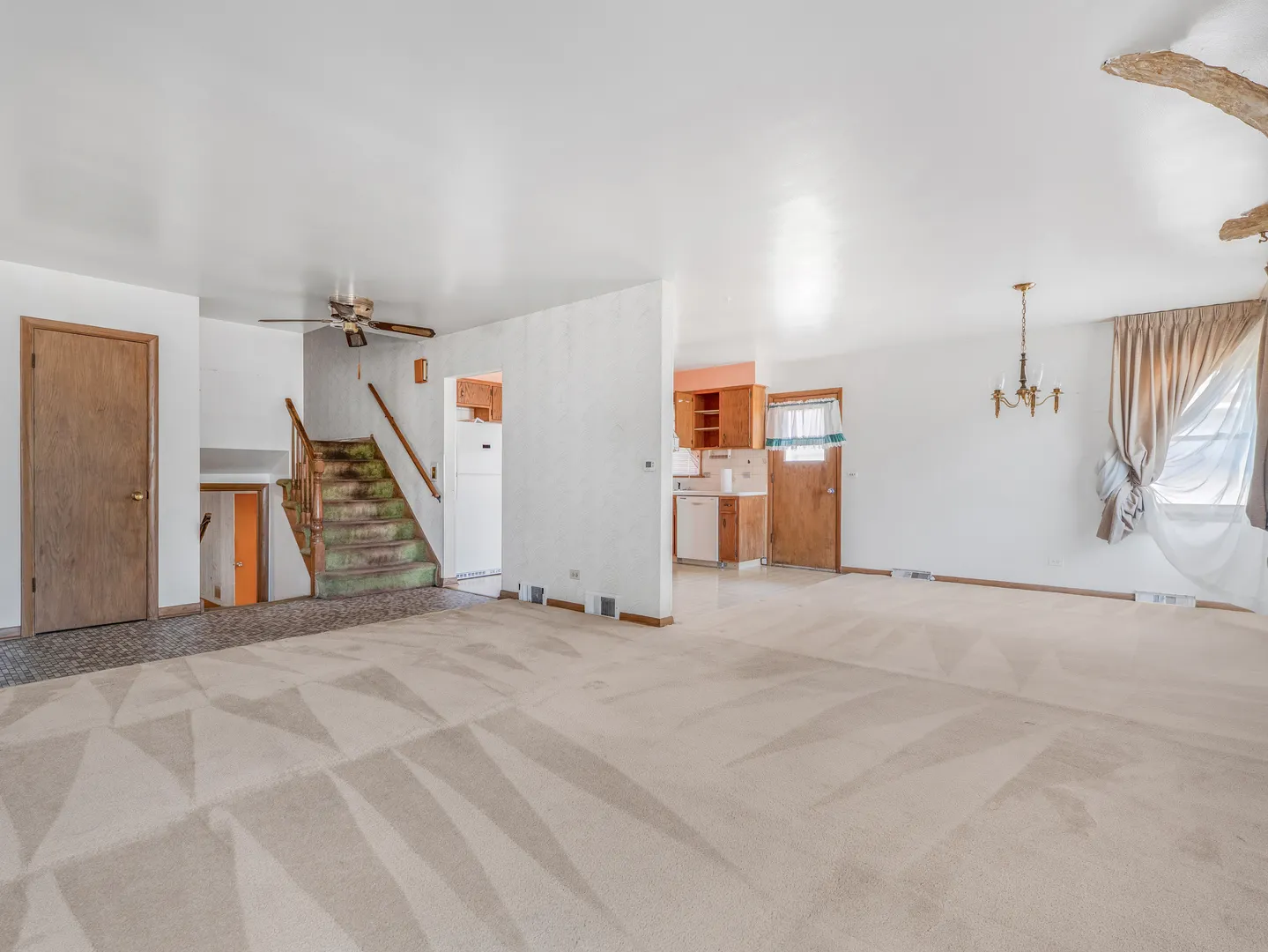 8255 W Agatite Avenue IL