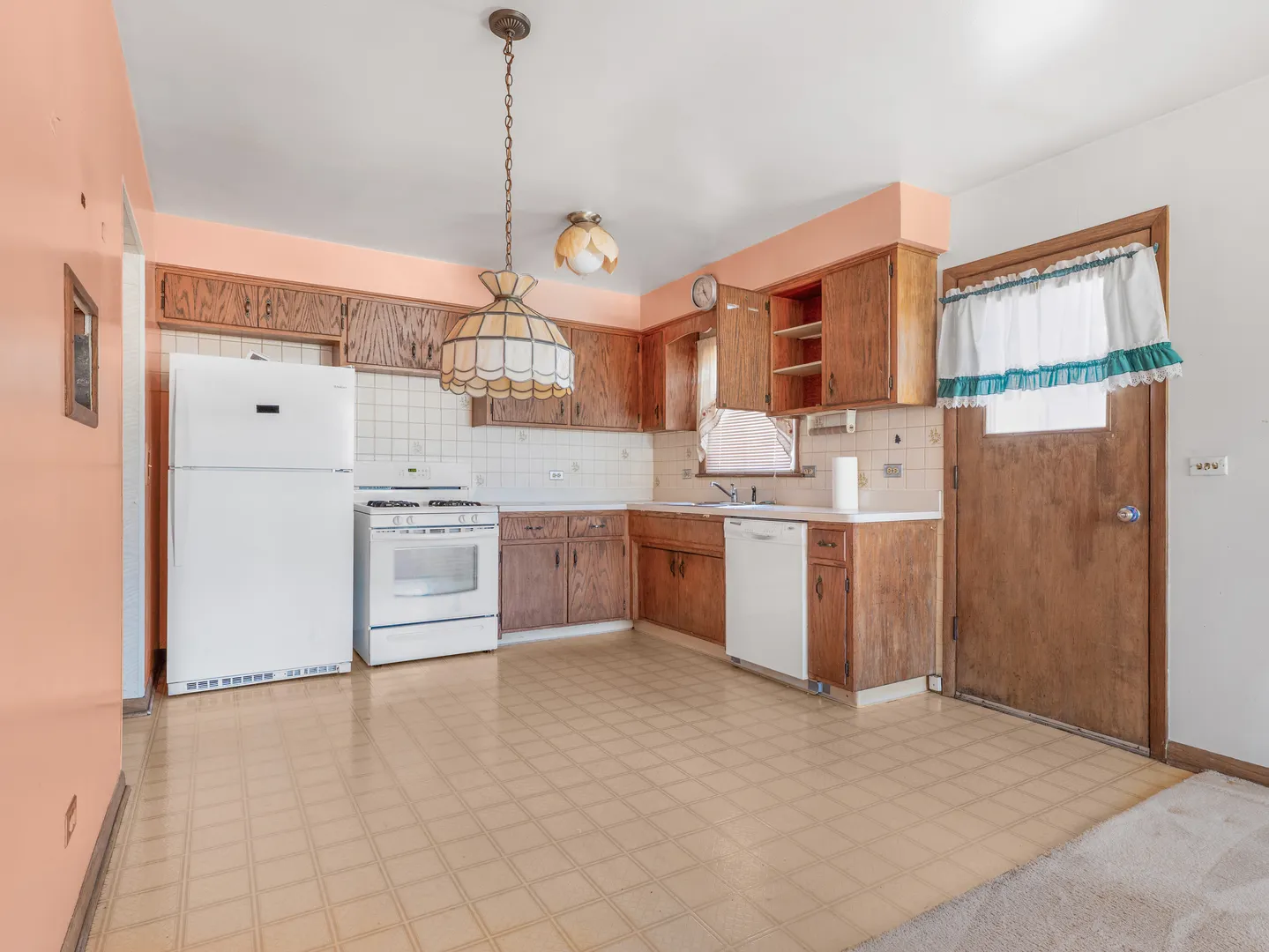 8255 W Agatite Avenue IL