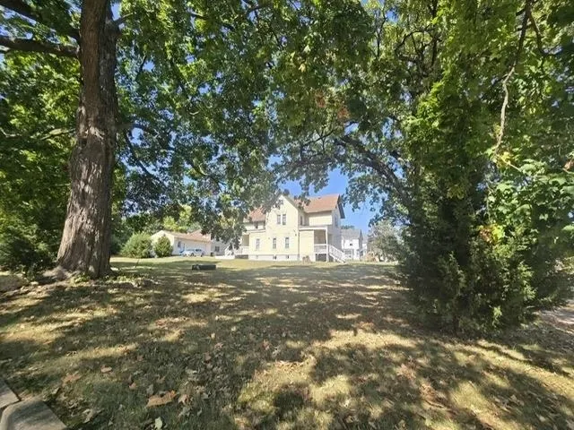 210 N Avon Street IL