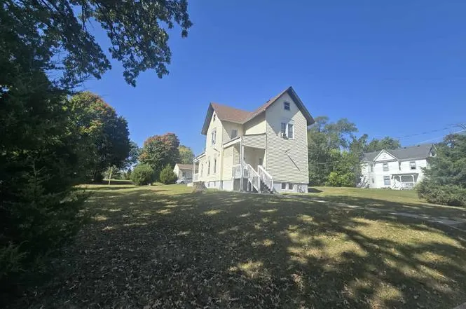 210 N Avon Street IL
