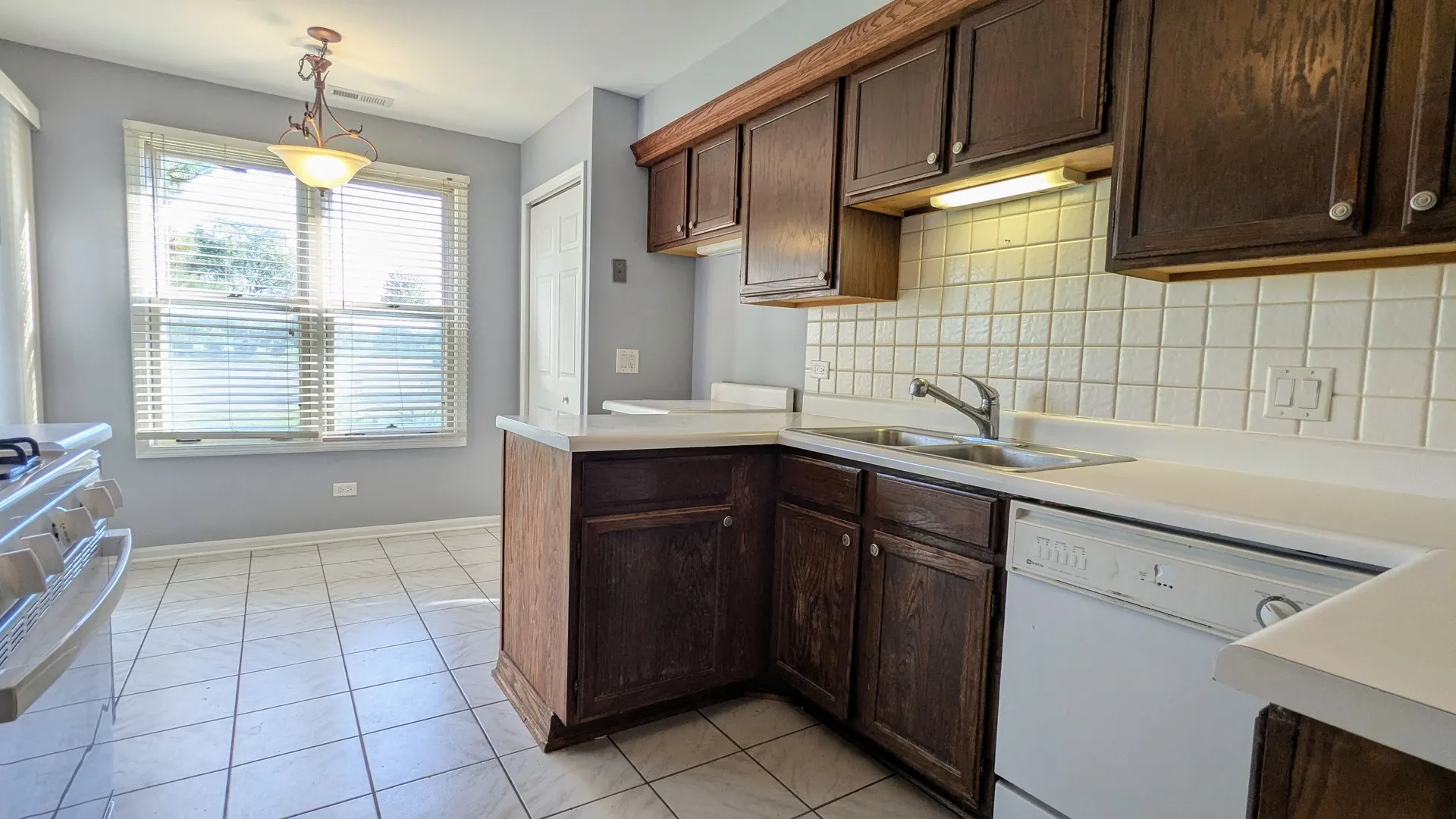 181 Brook Lane 181 IL