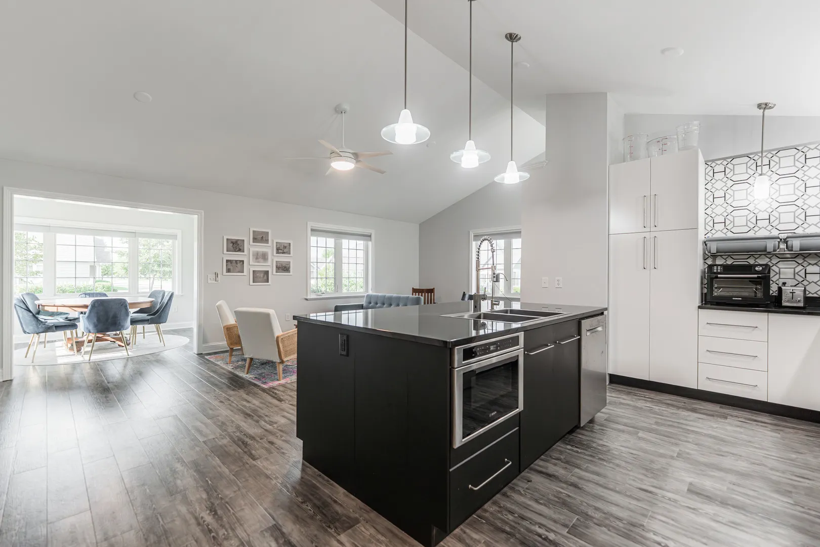 2182 Waterbury Lane E 2182 IL