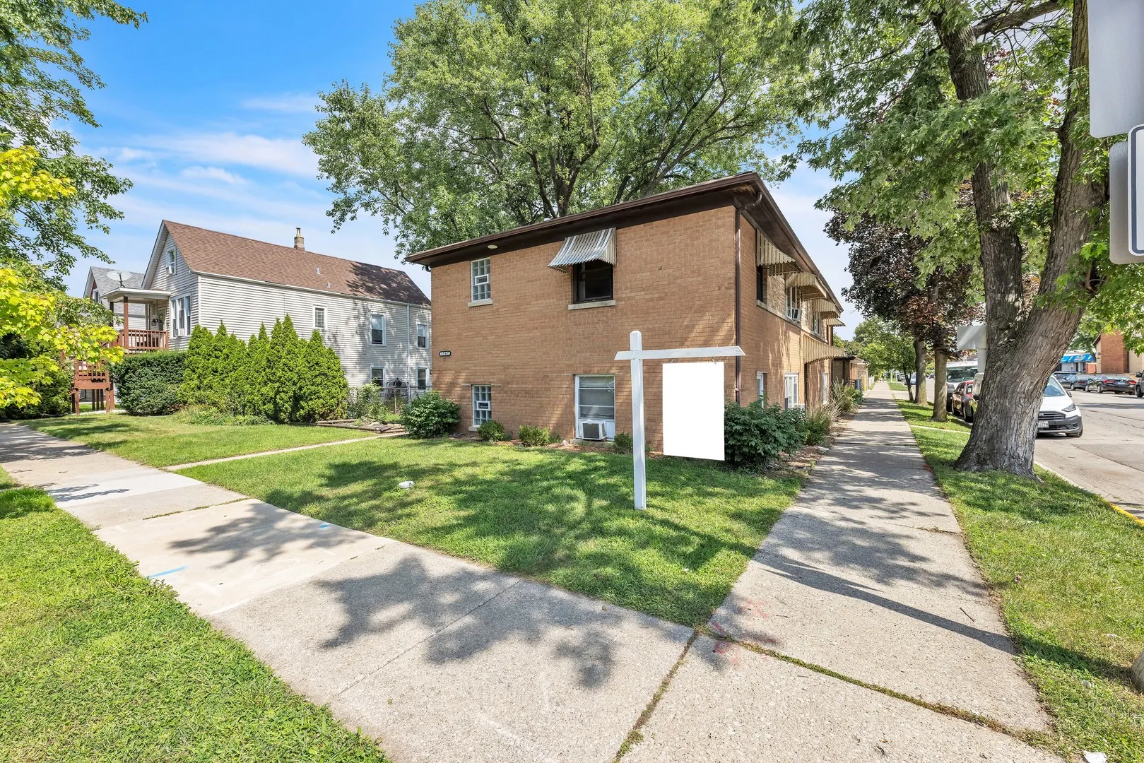 1547 Clinton Avenue IL