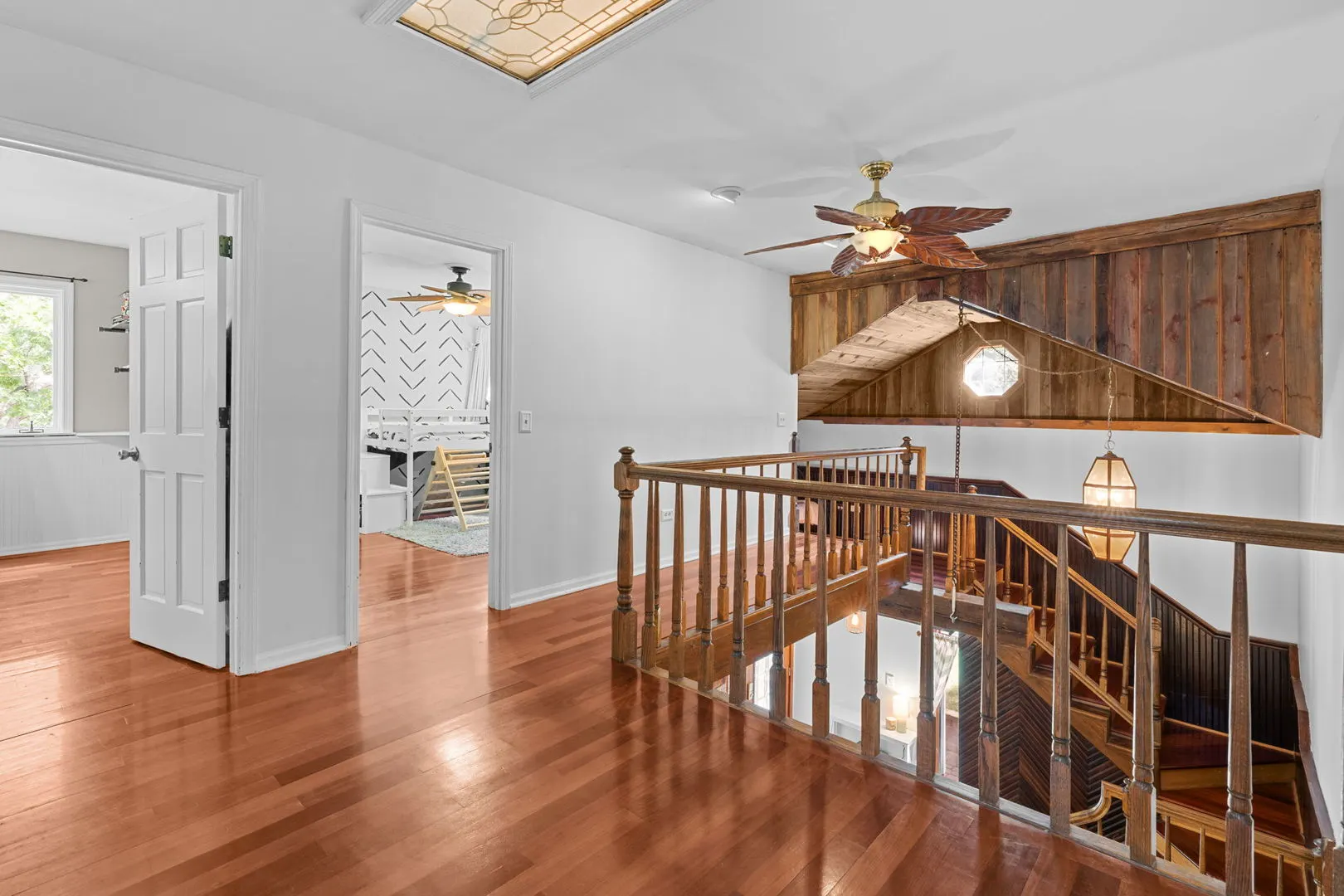 216 HICKORY Road IL