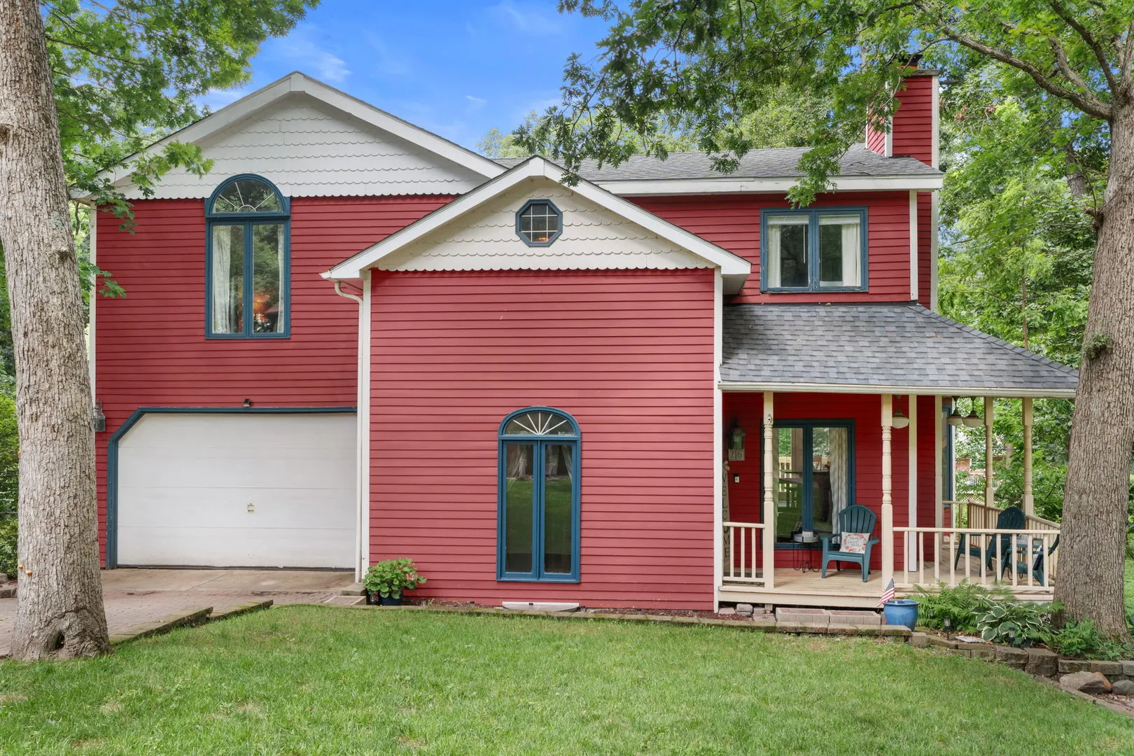 216 HICKORY Road IL