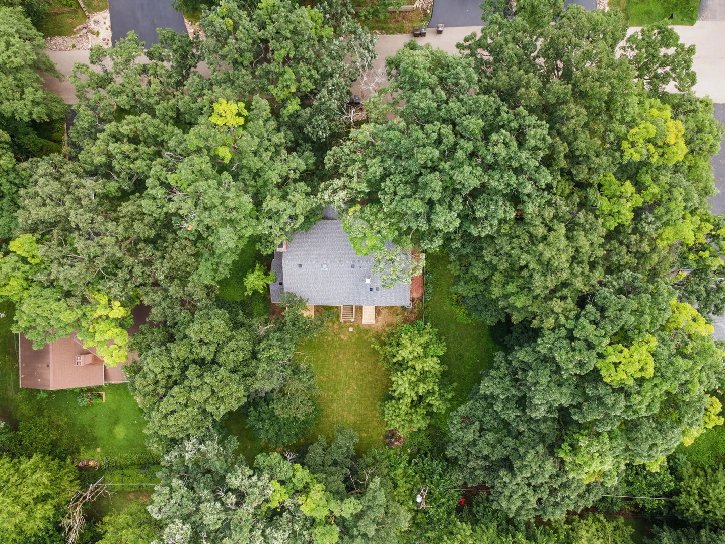 216 HICKORY Road IL