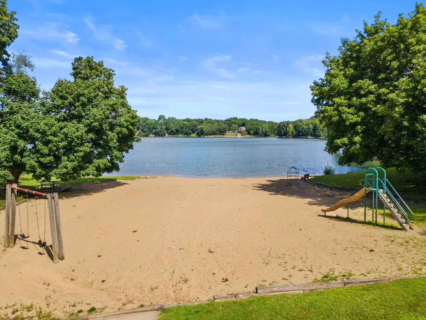 216 HICKORY Road IL