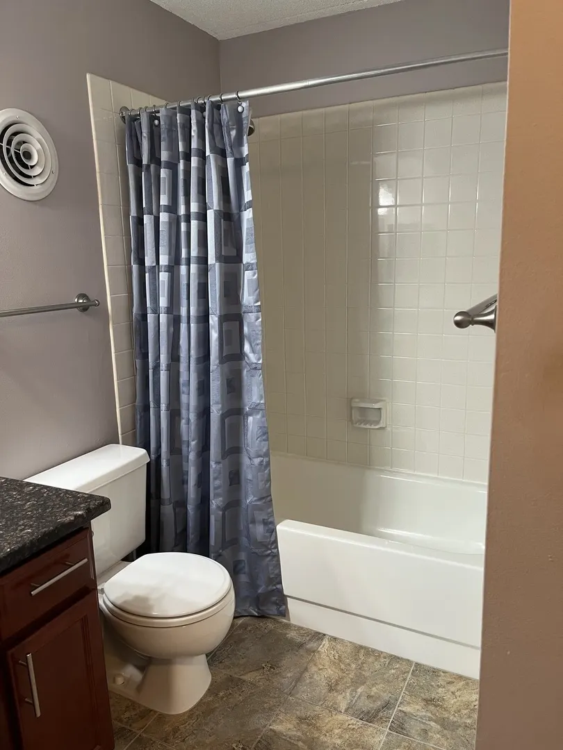 75 Kristin Circle 408 IL