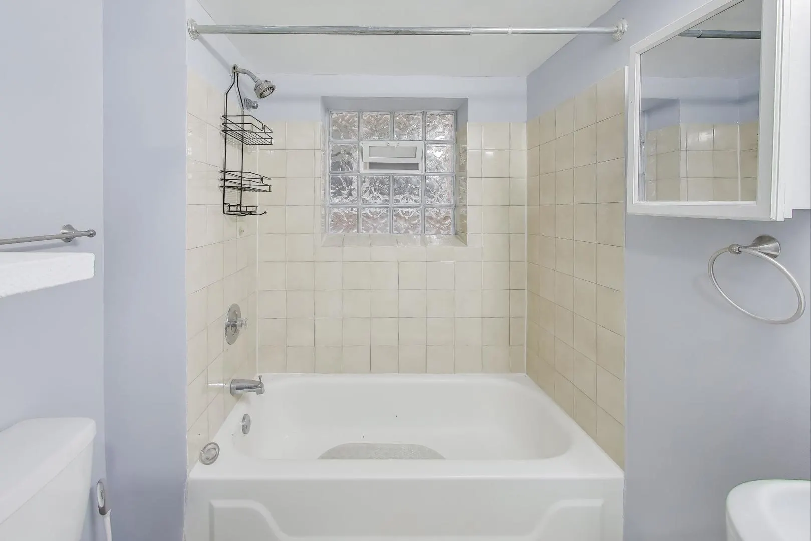 5428 N Central Avenue Garden IL