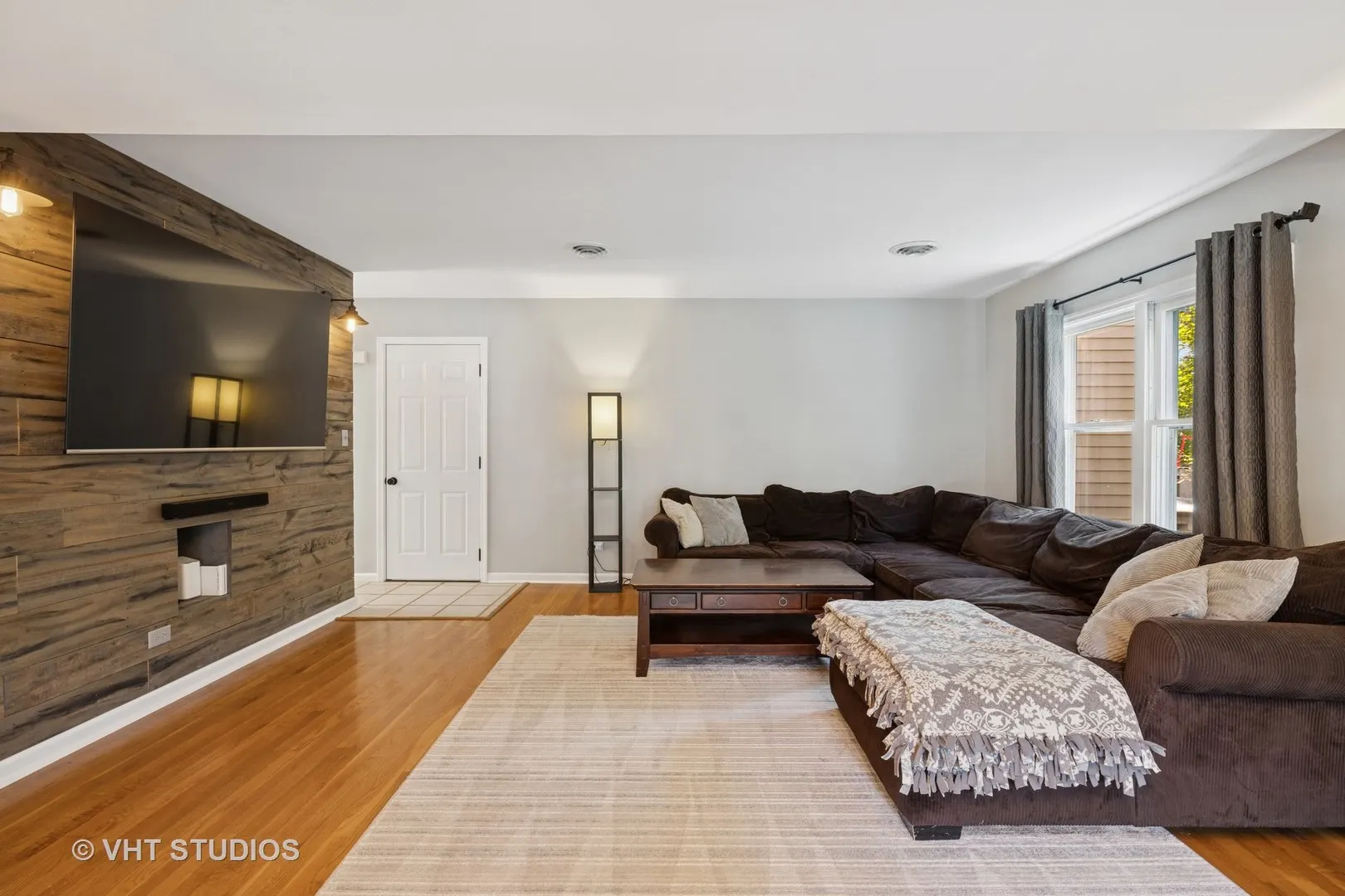 362 Oxford Lane IL