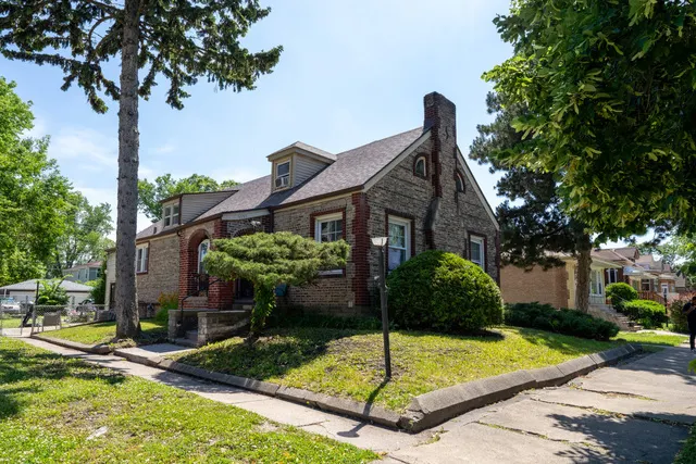 1235 W 96th Street IL