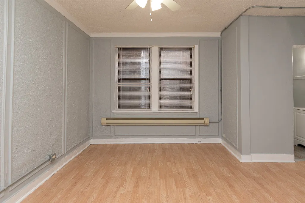 4735 N Beacon Street 314 IL