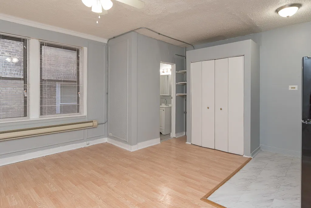 4735 N Beacon Street 314 IL