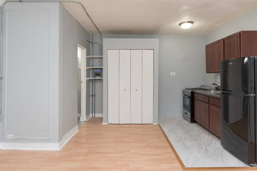 4735 N Beacon Street 314 IL