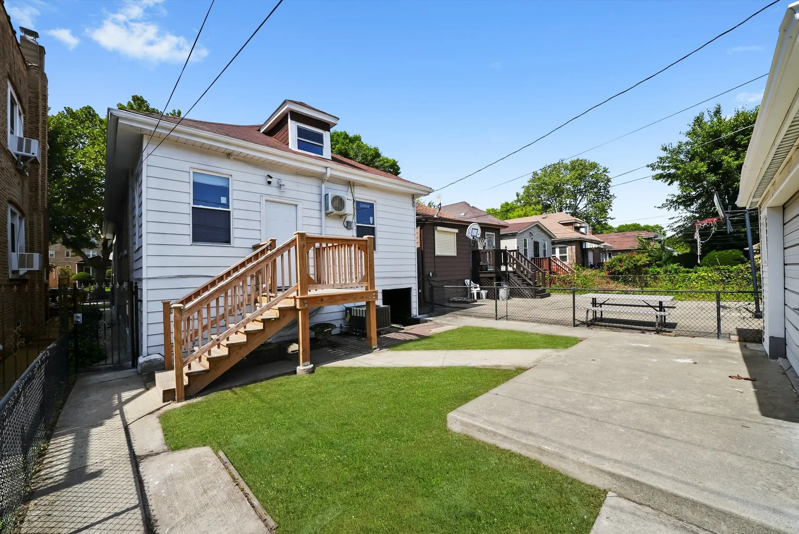 7627 S Ridgeland Avenue IL
