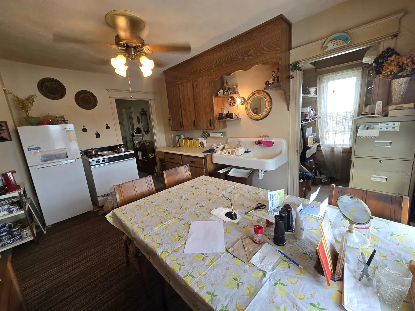 157-159 W Hickory Street IL