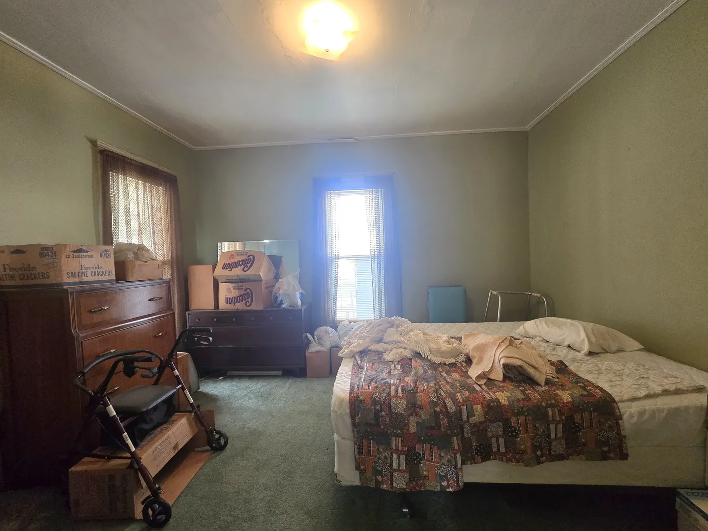 157-159 W Hickory Street IL