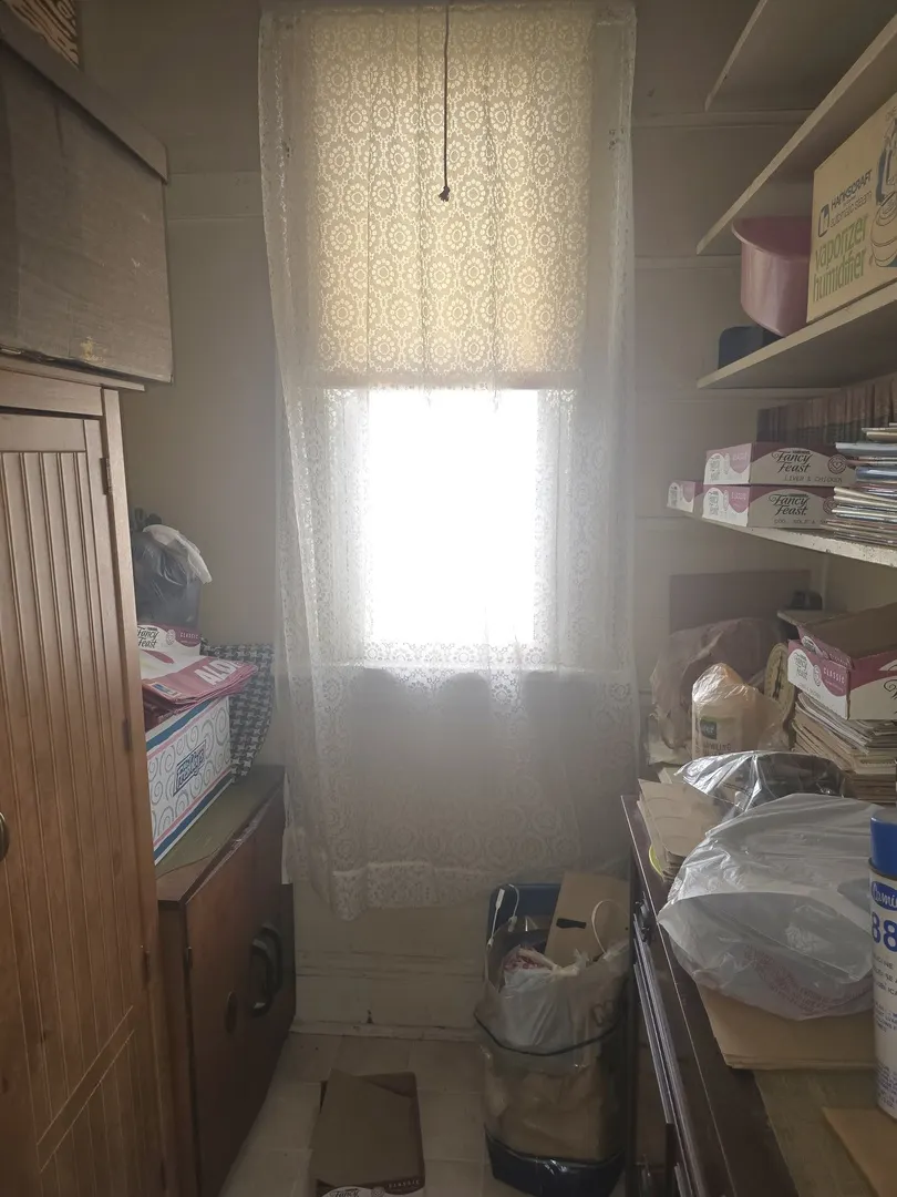 157-159 W Hickory Street IL