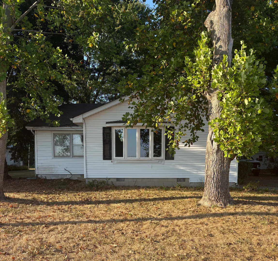 700 Southside Drive IL